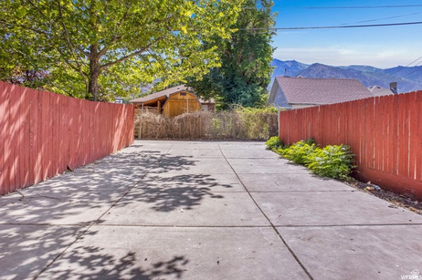 2562 QUINCY AVE Ogden, UT 84401