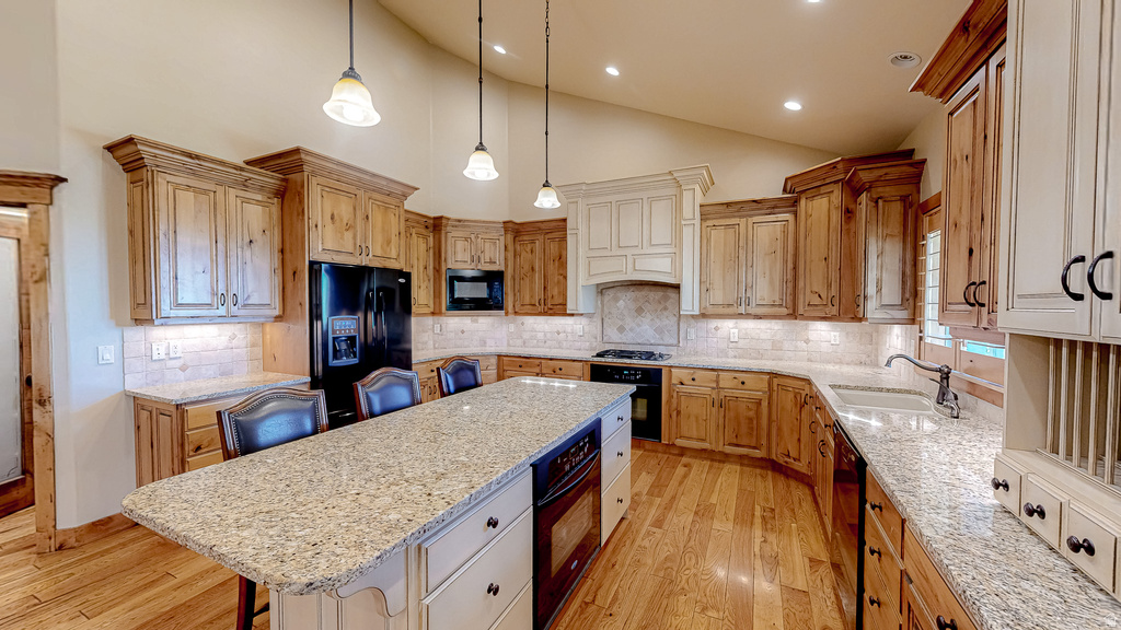 551 E SUNFLOWER LN Salem, UT 84653