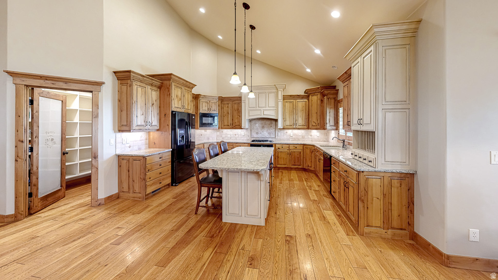 551 E SUNFLOWER LN Salem, UT 84653