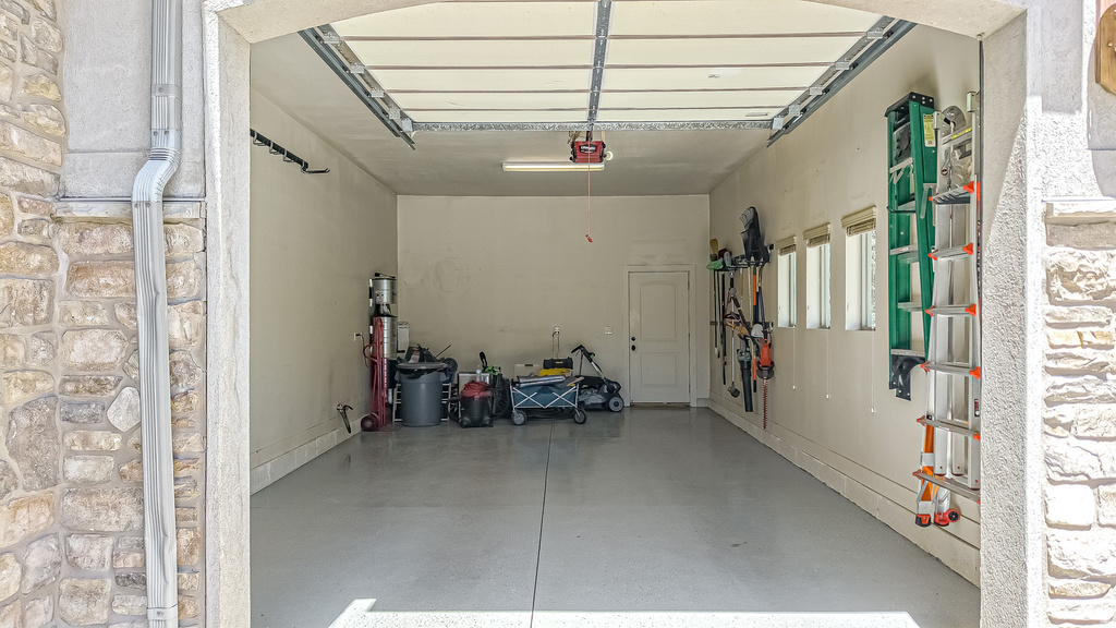 551 E SUNFLOWER LN Salem, UT 84653