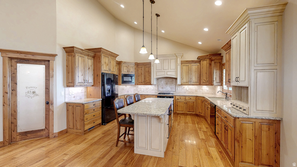 551 E SUNFLOWER LN Salem, UT 84653