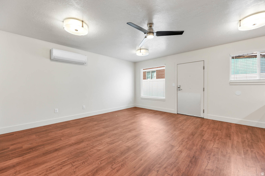 220 E LESLIE AVE Salt Lake City, UT 84115