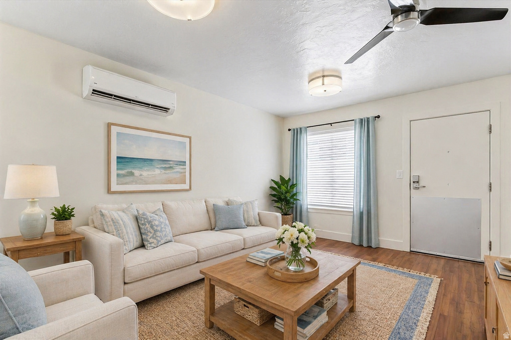 220 E LESLIE AVE Salt Lake City, UT 84115