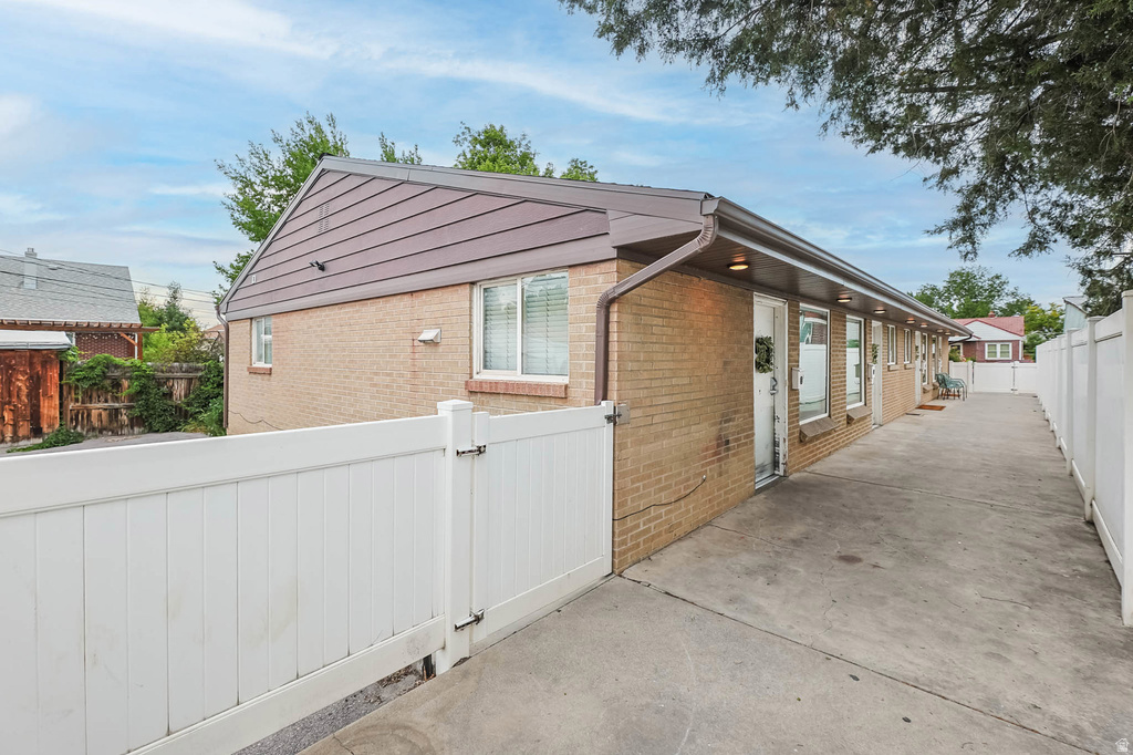 220 E LESLIE AVE Salt Lake City, UT 84115