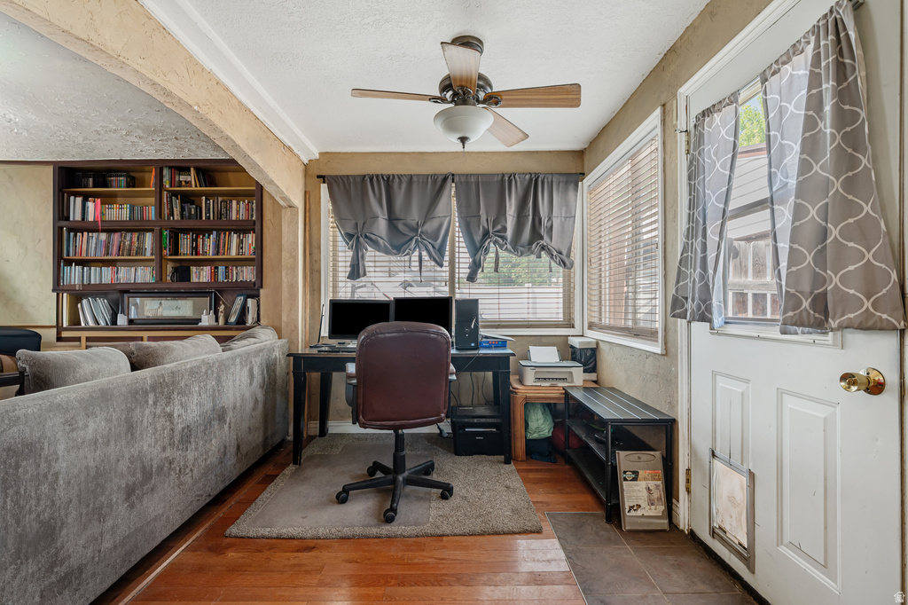 155 E 200 S Lehi, UT 84043