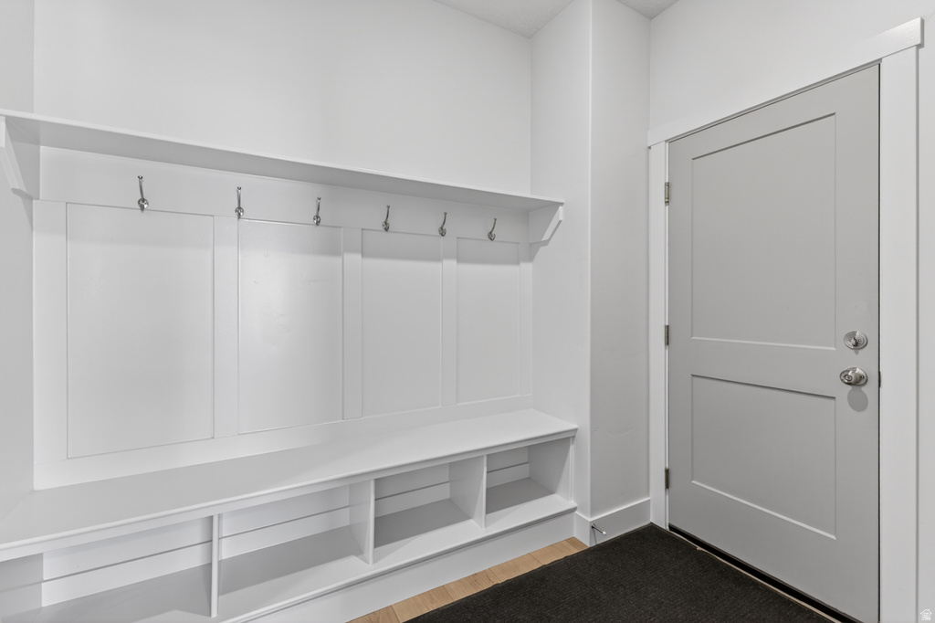 79 W GLEN WAY #101 South Weber, UT 84405