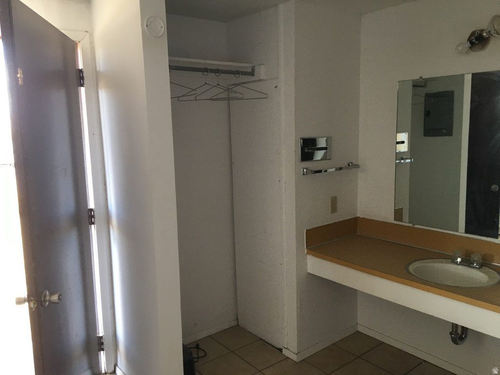 570 W MAIN ST Green River, UT 84525