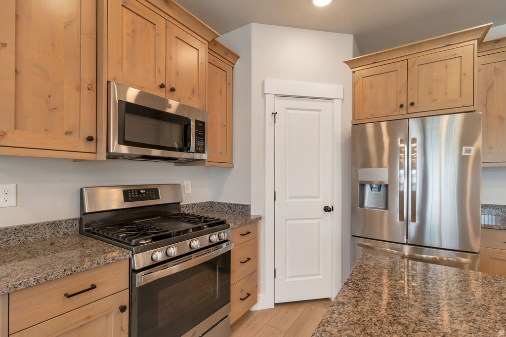 278 E 1850 N North Ogden, UT 84414