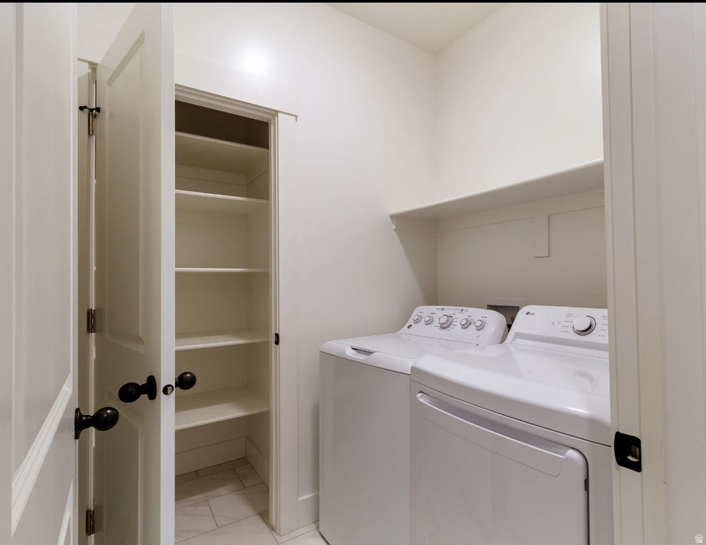 278 E 1850 N North Ogden, UT 84414