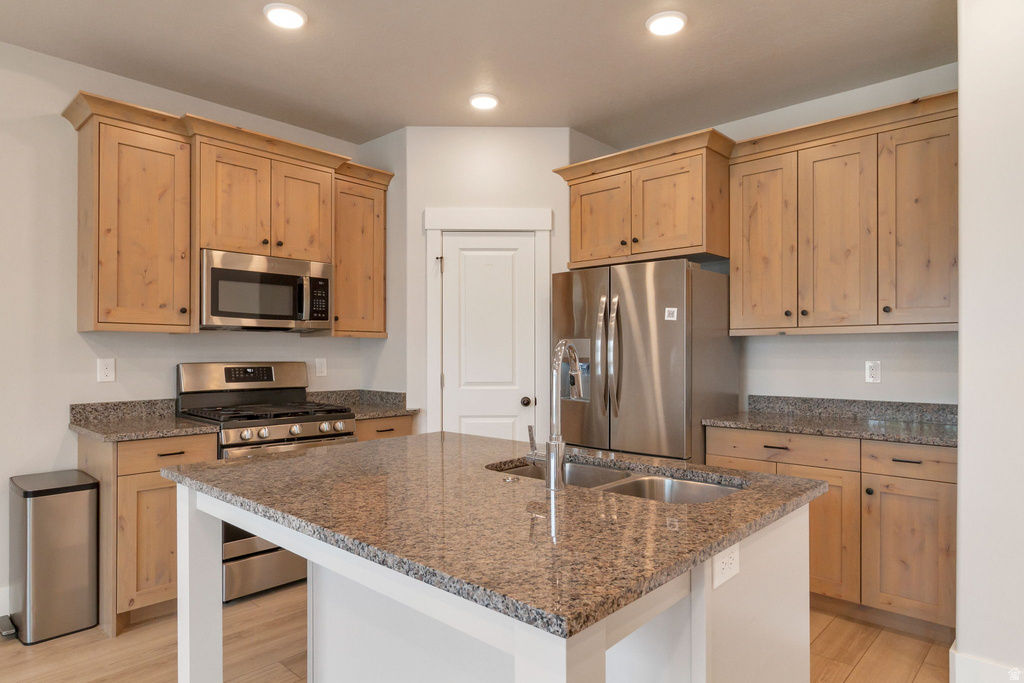 278 E 1850 N North Ogden, UT 84414