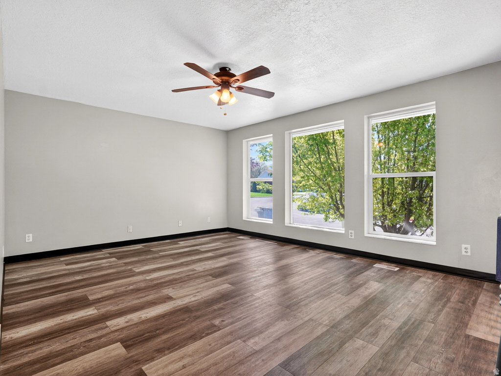 915 KNOWLES LN Logan, UT 84321