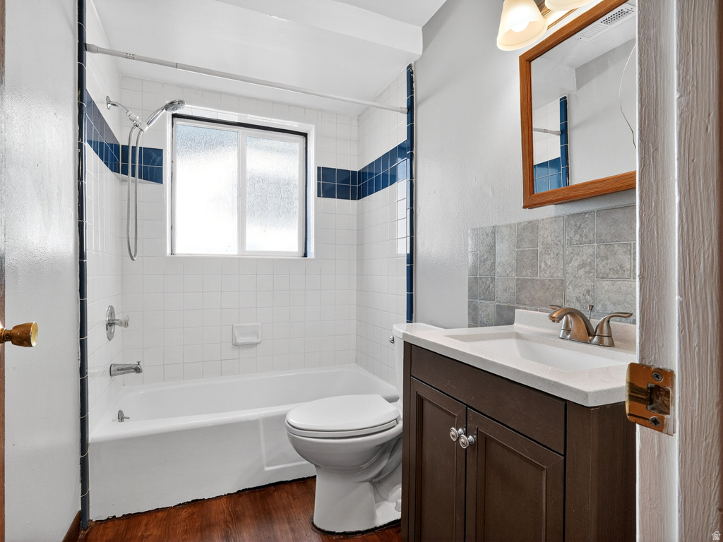 915 KNOWLES LN Logan, UT 84321