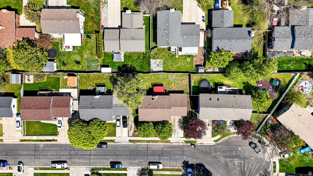 915 KNOWLES LN Logan, UT 84321