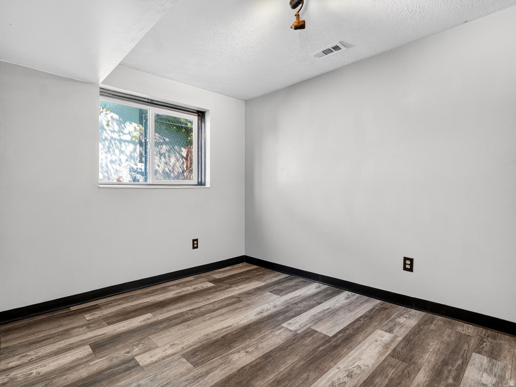 915 KNOWLES LN Logan, UT 84321