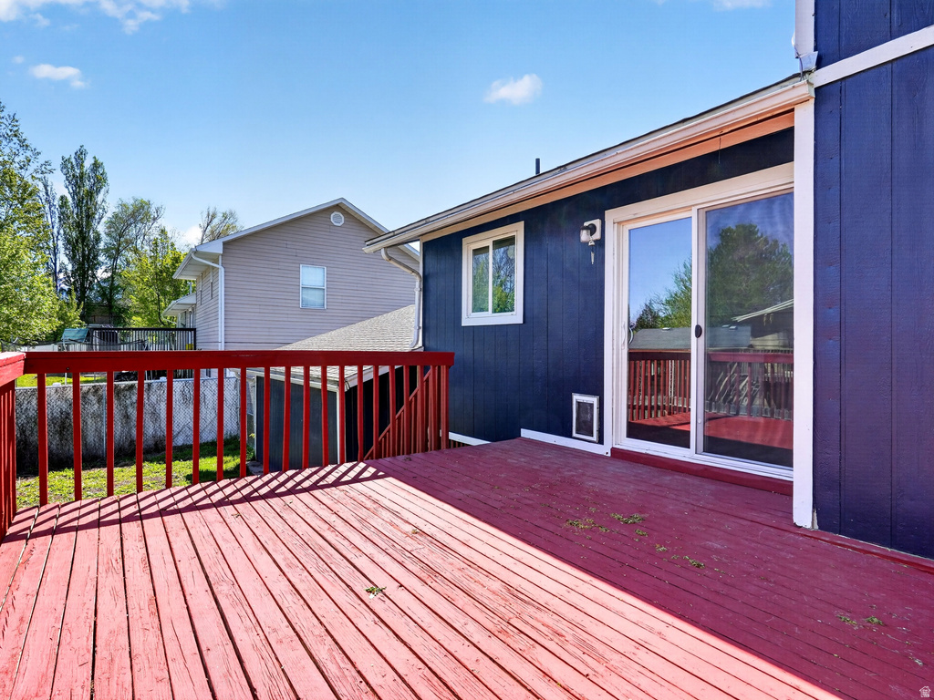 915 KNOWLES LN Logan, UT 84321