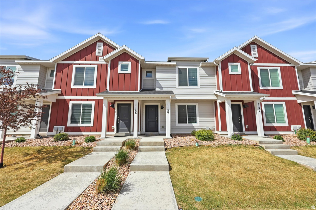 1188 E DOGWATCH DR Saratoga Springs, UT 84045