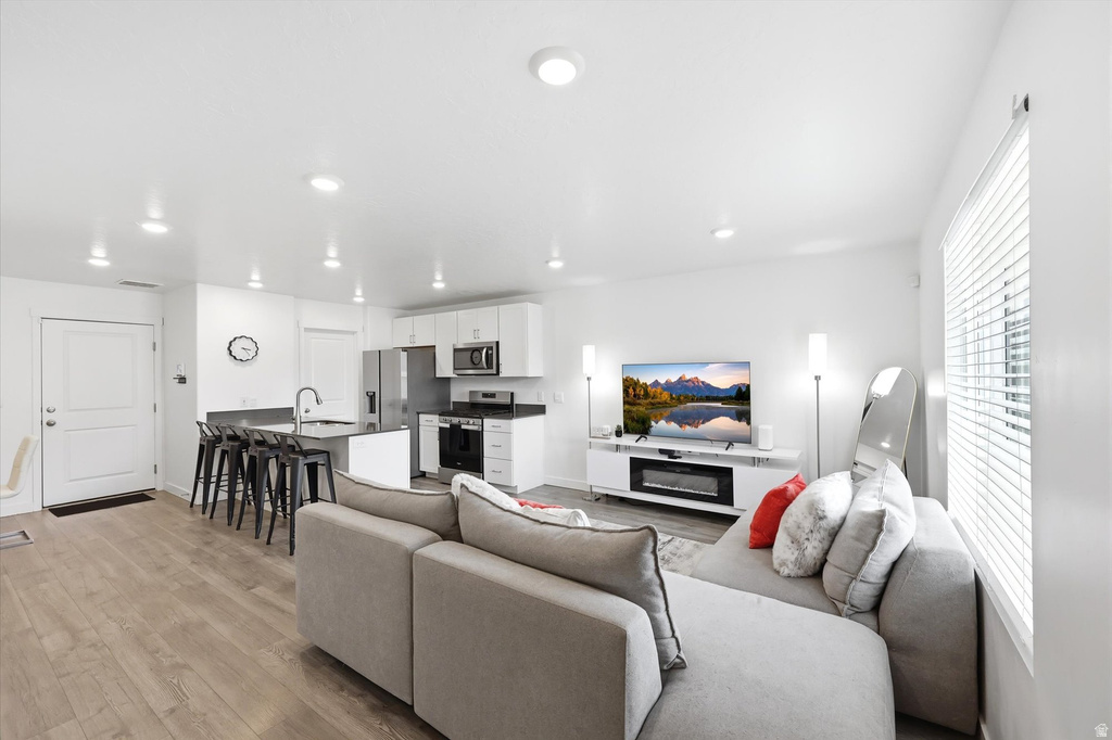 1188 E DOGWATCH DR Saratoga Springs, UT 84045