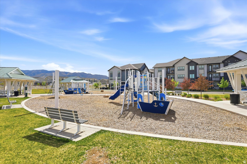 1188 E DOGWATCH DR Saratoga Springs, UT 84045