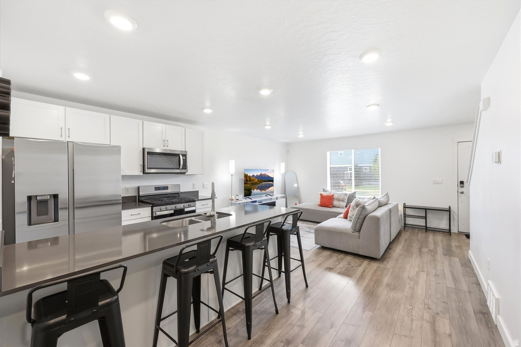 1188 E DOGWATCH DR Saratoga Springs, UT 84045