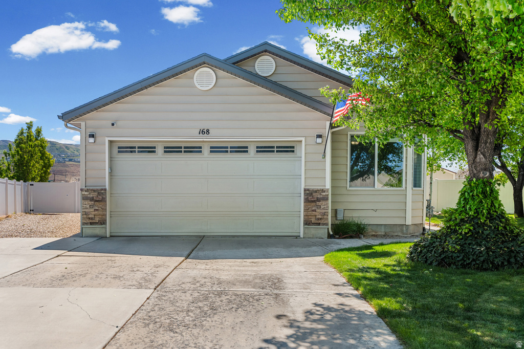 168 N CALEB DR North Salt Lake, UT 84054