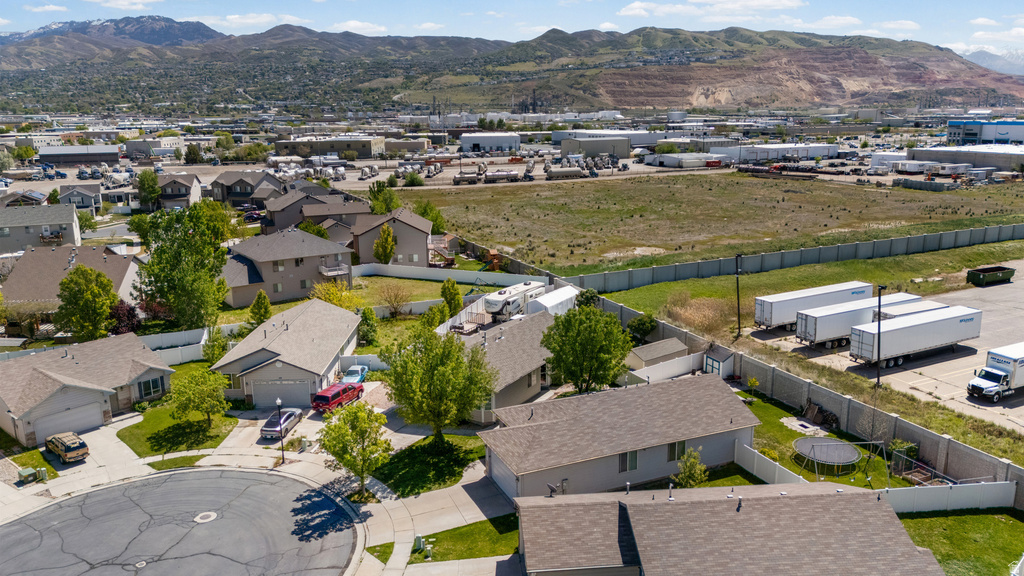 168 N CALEB DR North Salt Lake, UT 84054