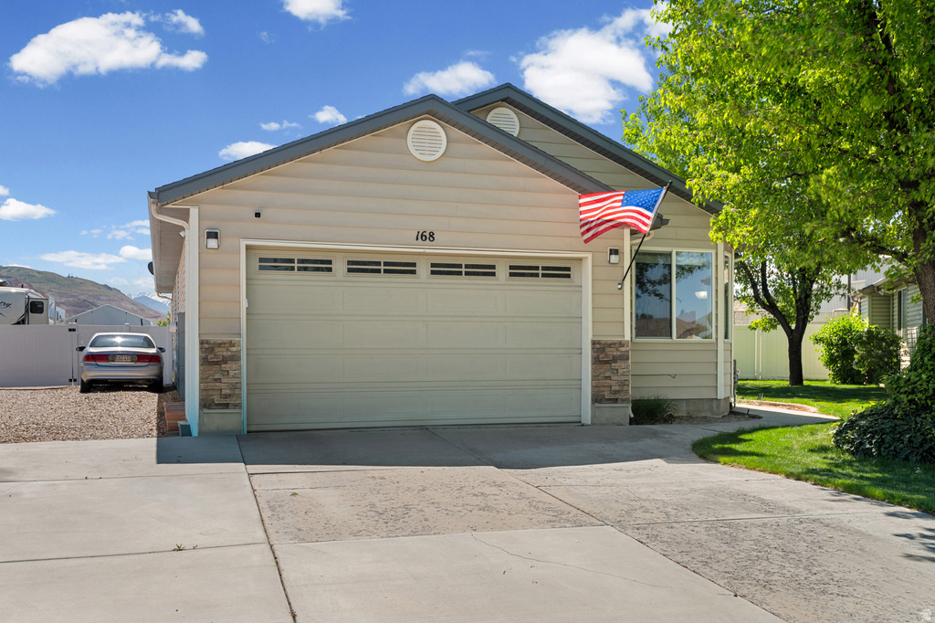 168 N CALEB DR North Salt Lake, UT 84054