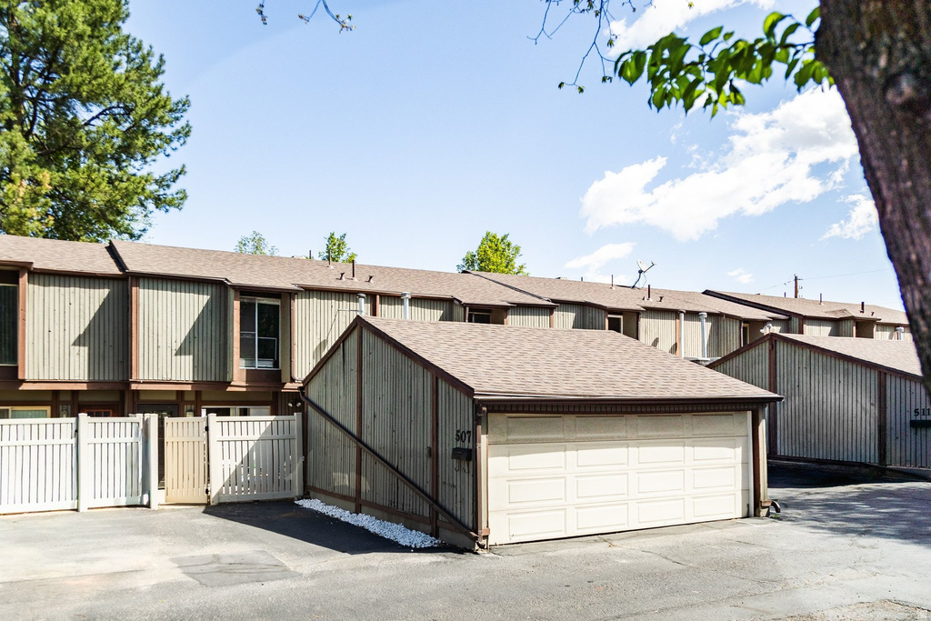 507 E TONALEA DR Murray, UT 84107