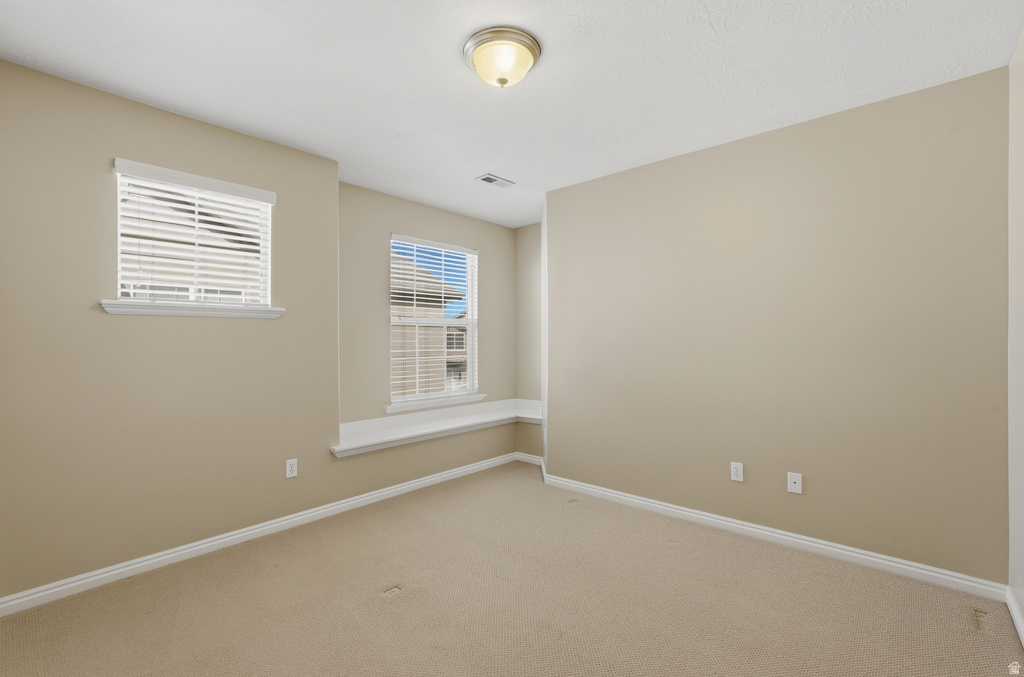 948 W CHELSEA LN North Salt Lake, UT 84054