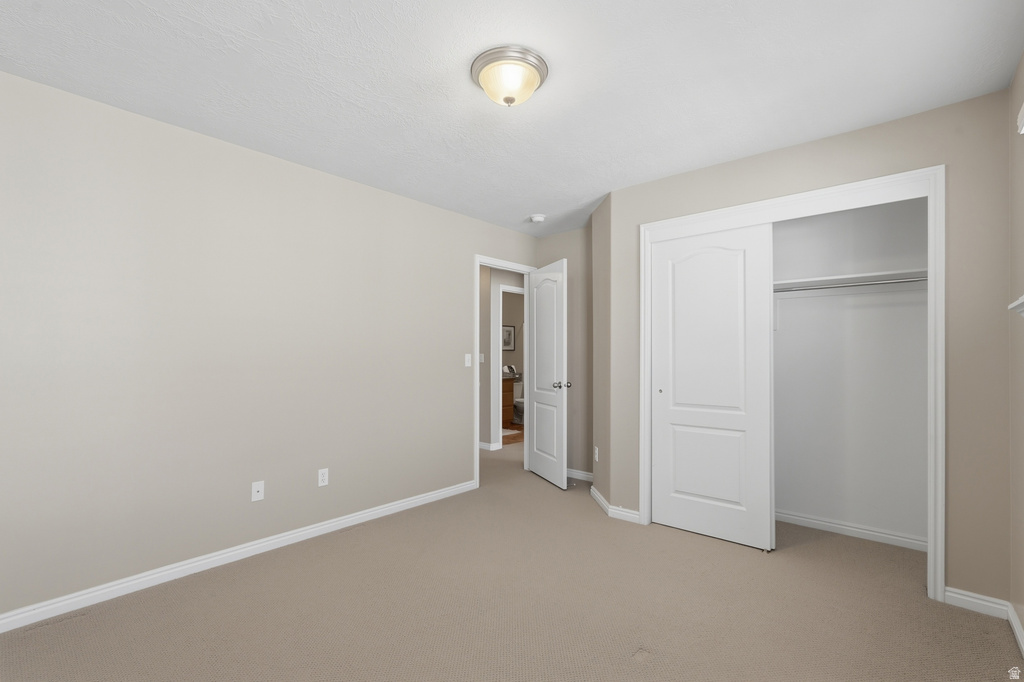948 W CHELSEA LN North Salt Lake, UT 84054