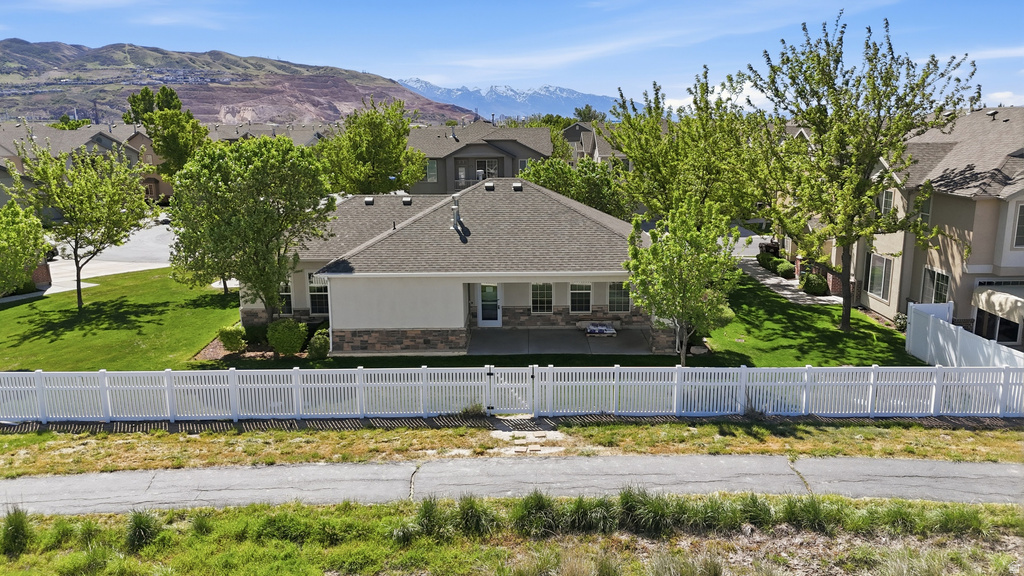 948 W CHELSEA LN North Salt Lake, UT 84054