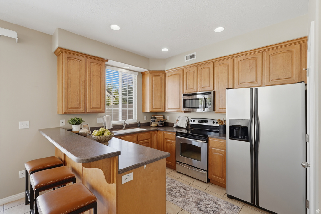 948 W CHELSEA LN North Salt Lake, UT 84054