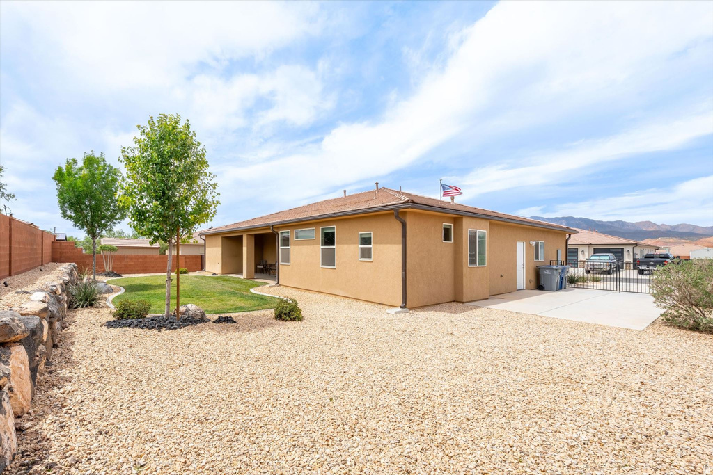 2749 W 310 N Hurricane, UT 84737