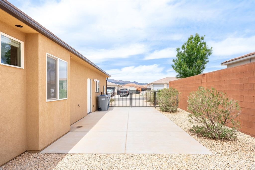 2749 W 310 N Hurricane, UT 84737