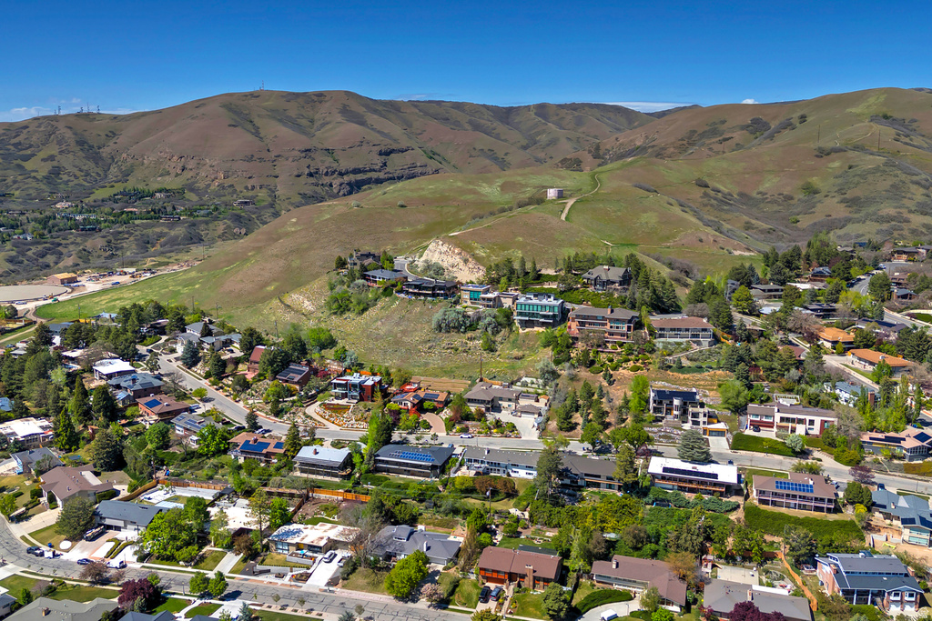812 E 18TH AVE Salt Lake City, UT 84103