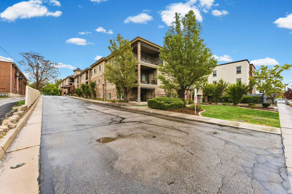 2011 S 2100 E #312 Salt Lake City, UT 84108
