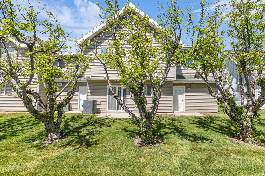 1015 E FORT LN Ogden, UT 84404