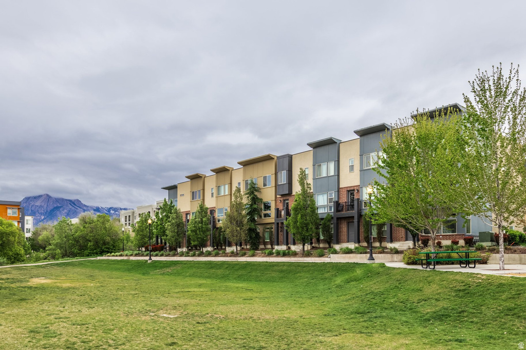 46 W TYTUS DR Murray, UT 84107