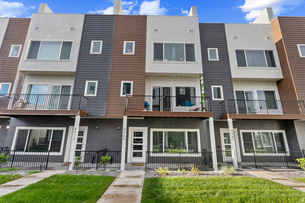 4569 W PLEASANT CT West Valley City, UT 84120