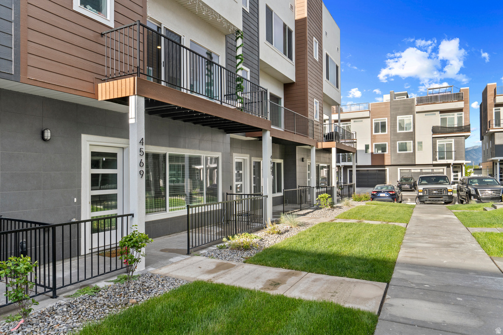 4569 W PLEASANT CT West Valley City, UT 84120