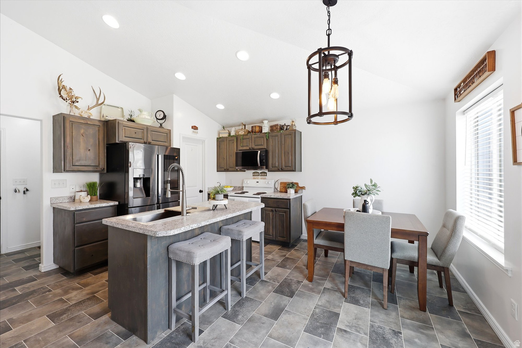 332 RED ROCK DR Santaquin, UT 84655