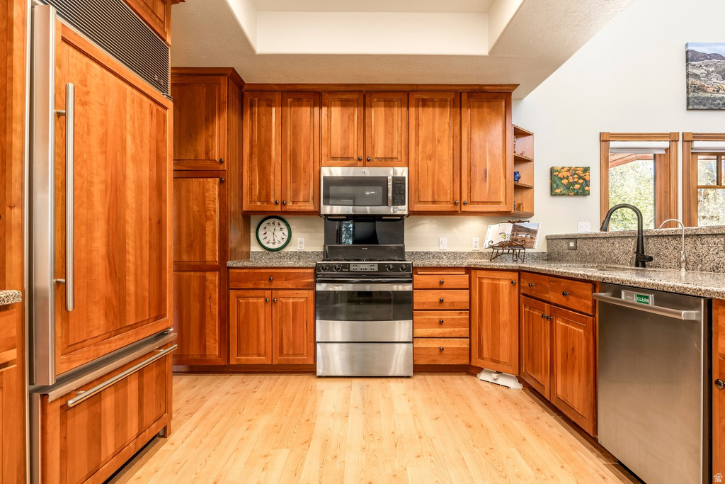 1 SPYGLASS CT Park City, UT 84060