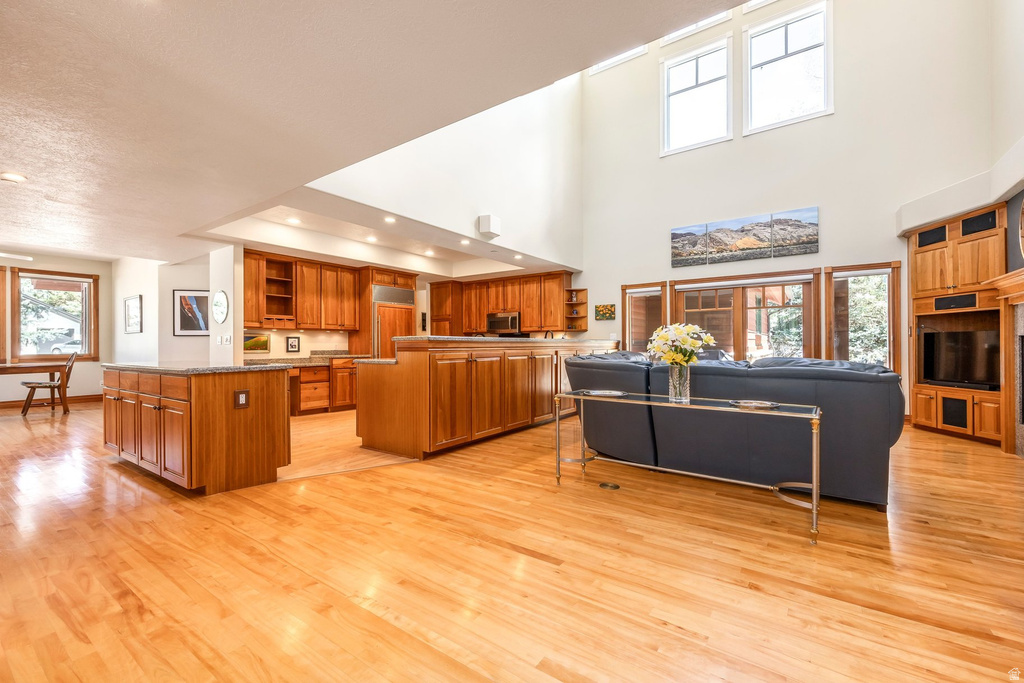 1 SPYGLASS CT Park City, UT 84060