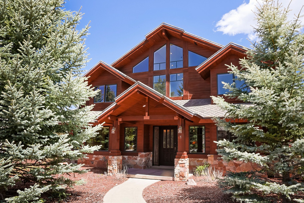 1 SPYGLASS CT Park City, UT 84060