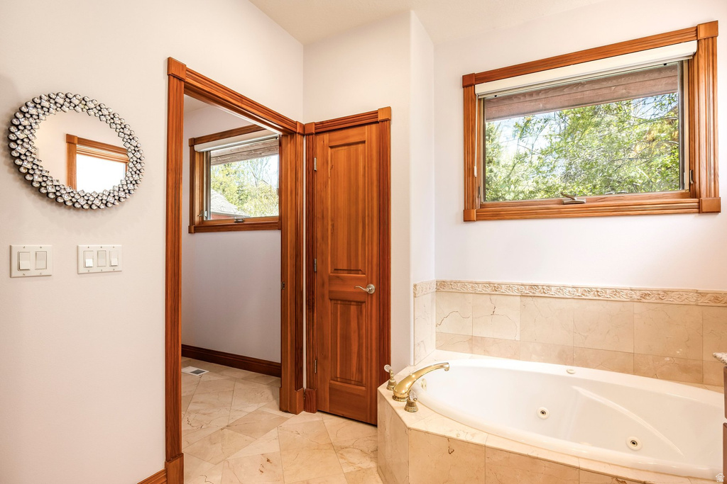 1 SPYGLASS CT Park City, UT 84060