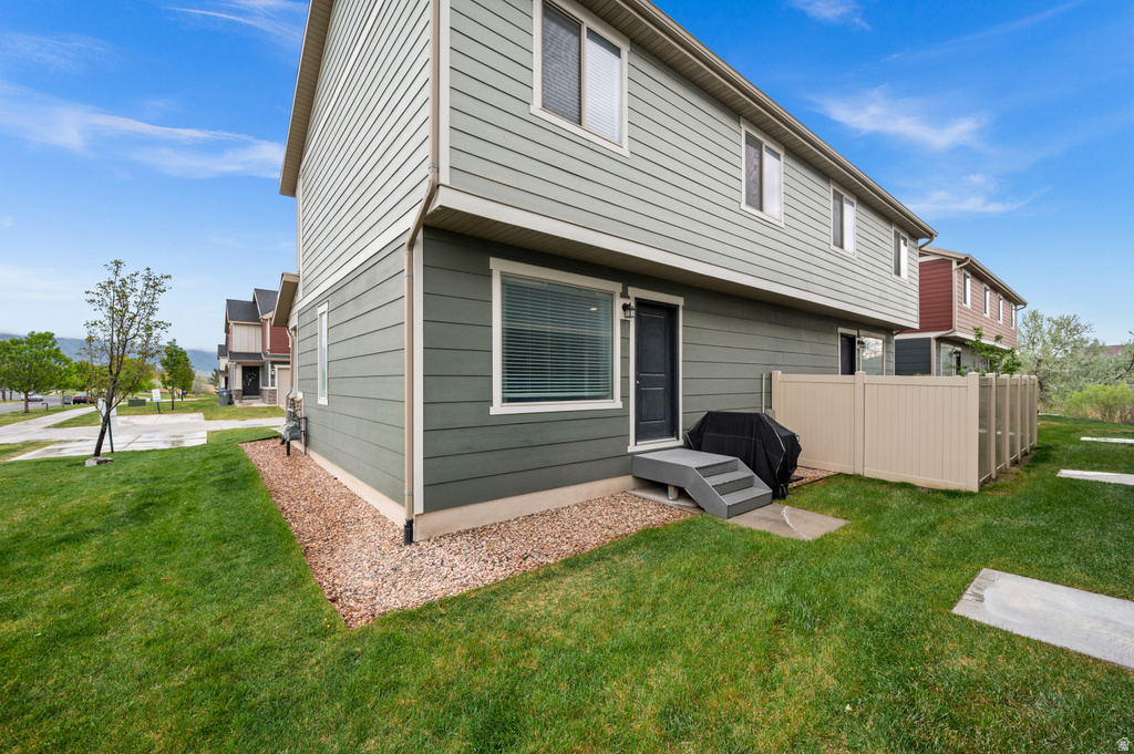 217 E HUMMINGBIRD CT Saratoga Springs, UT 84045