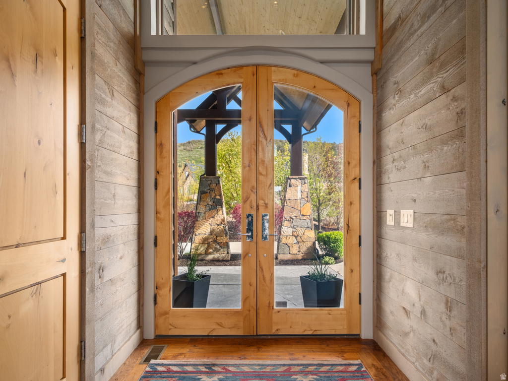 6438 E SUMMIT CV Huntsville, UT 84317