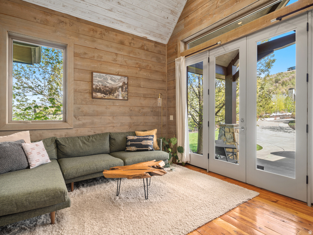 6438 E SUMMIT CV Huntsville, UT 84317