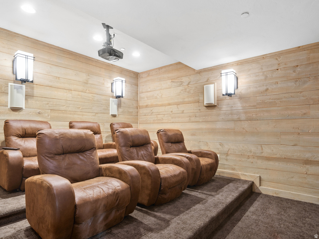 6438 E SUMMIT CV Huntsville, UT 84317