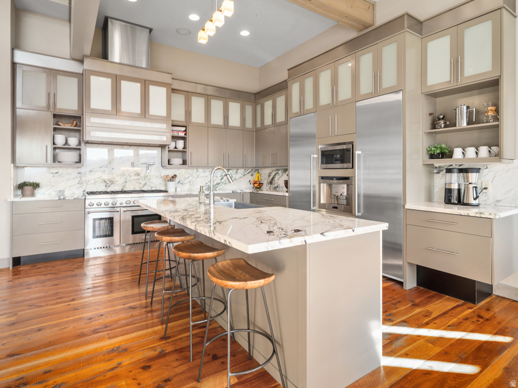 6438 E SUMMIT CV Huntsville, UT 84317