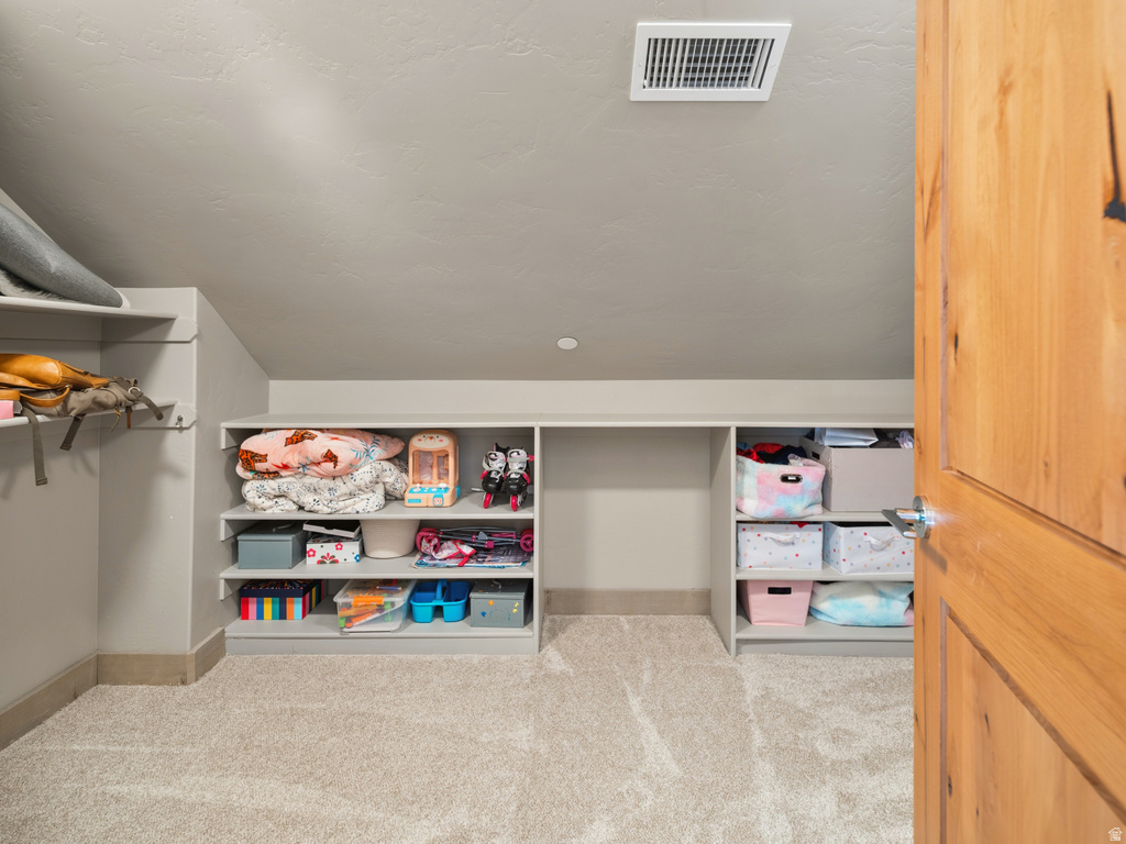 6438 E SUMMIT CV Huntsville, UT 84317